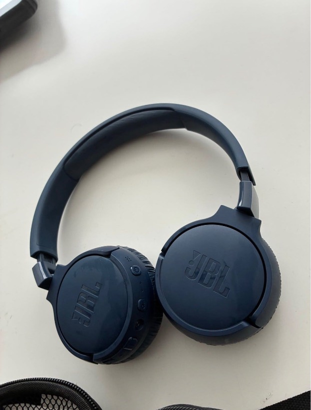 JBL Tune 670 Draadloze Koptelefoon met Case