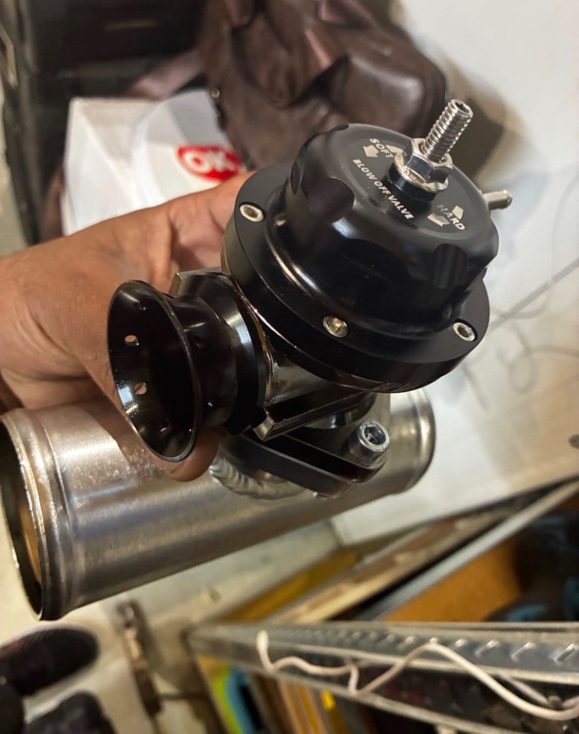 Dump Valve / Blow Off Valve met pijp Nieuw